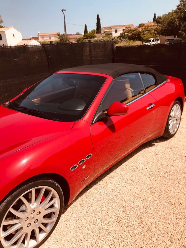 Maserati grand cabrio 2011 – Image 9