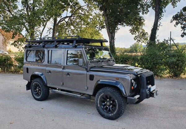 Land Rover Defender 110 Station Wagon de 2010 (PUMA),