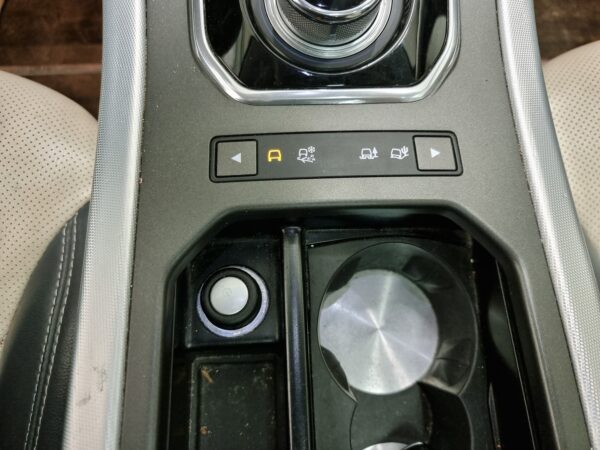 Land-Rover : Range Rover Evoque 2.2   SD4 Dynamic – Image 30