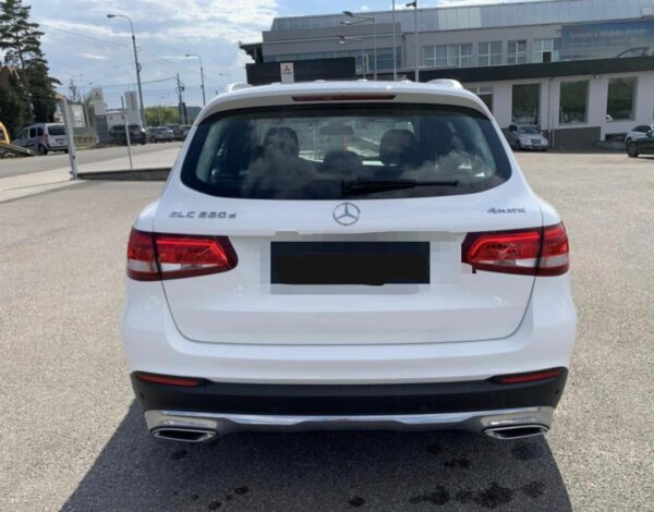Mercedes glc 220d 2017 – Image 4