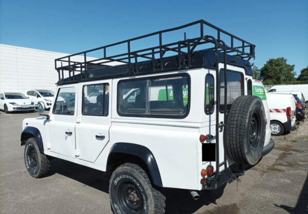 Land Rover Defender 110 300 TDI 2003 – Image 12