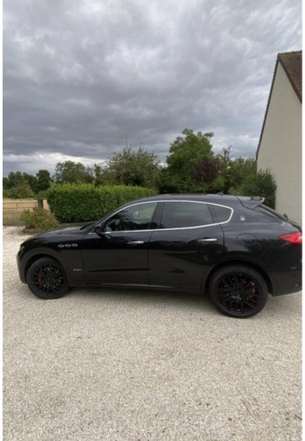 Maserati levante Grandport SQ4  2018 – Image 12