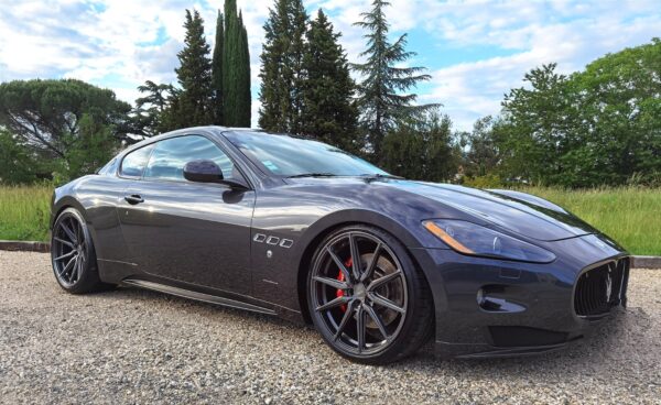 Maserati Granturimo s MC Sportline 4.7 boîte F1 full pack carbone 2010