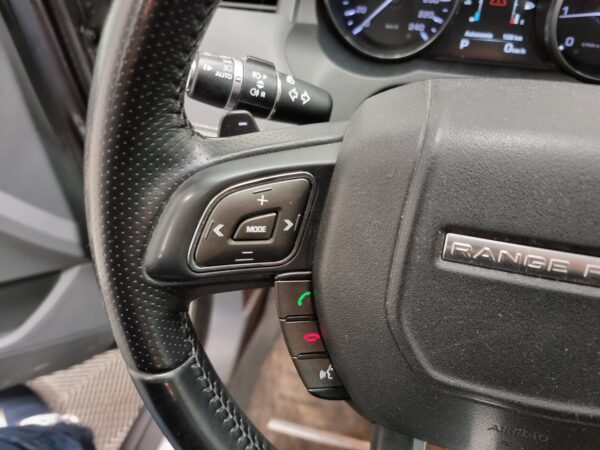 Land-Rover : Range Rover Evoque 2.2   SD4 Dynamic – Image 6