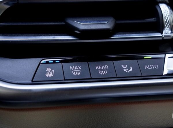 BMW X5 30 D X drive Pack M 7 places toutes options – Image 8
