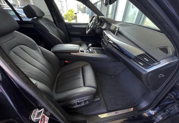 BMW X5 40d M Sport 313 CV 2017 - 7 Place - Gris – Image 8