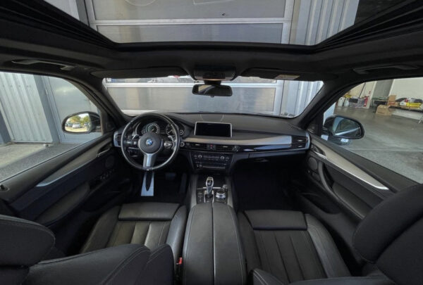 BMW X5 40d M Sport 313 CV 2017 - 7 Place - Gris – Image 12