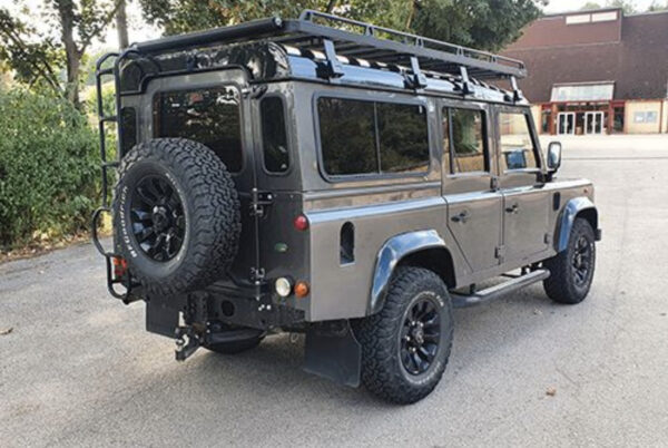 Land Rover Defender 110 Station Wagon de 2010 (PUMA), – Image 5