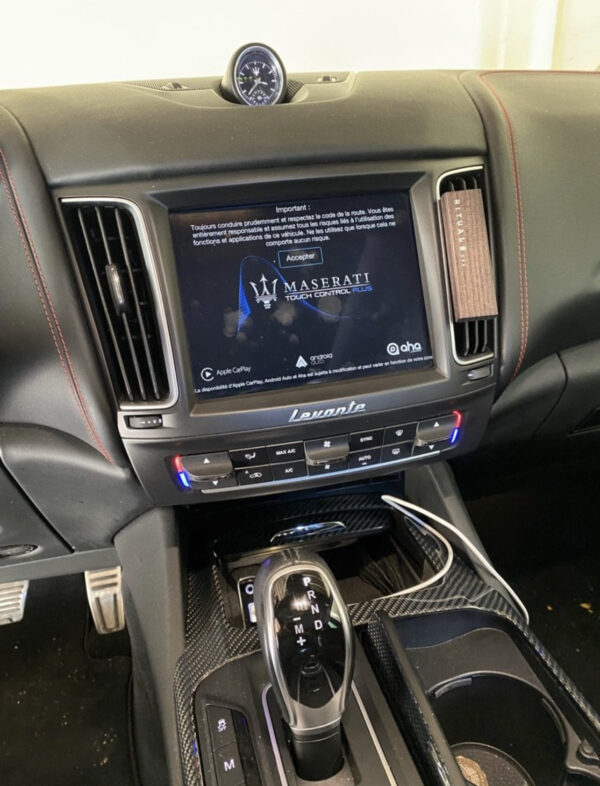 Maserati levante Grandport SQ4  2018 – Image 8