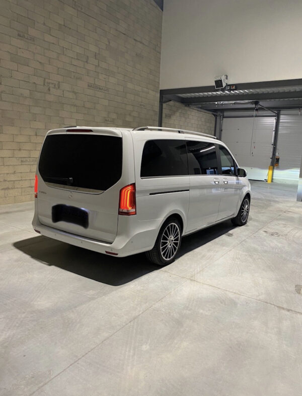 Mercedes Classe V 250d 2020 blanc – Image 8