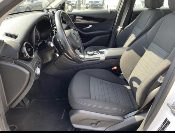 Mercedes glc 220d 2017 – Image 9
