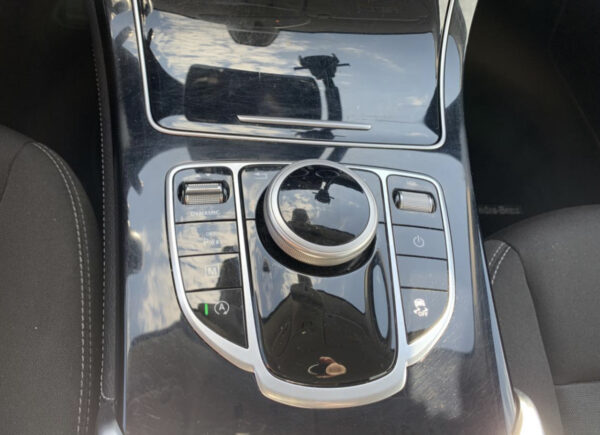 Mercedes glc 220d 2017 – Image 11