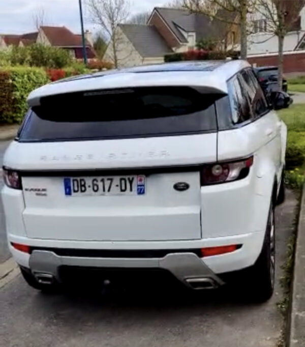 Land-Rover : Range Rover Evoque 2.2 190 CH BVA6 SD4 DYNAMIC – Image 12