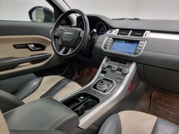 Land-Rover : Range Rover Evoque 2.2   SD4 Dynamic – Image 19